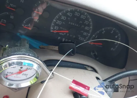 1998 Ford Expedition Eddie Bauer/Xlt z USA, uszkodzony, nr VIN 1FMPU18L9WLA63236